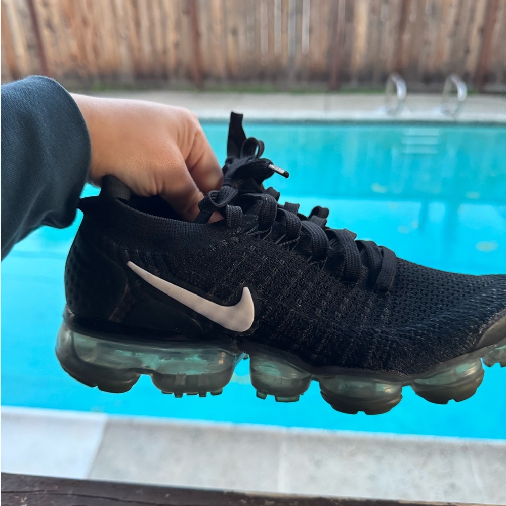 Women’s Nike flyknit vapormax